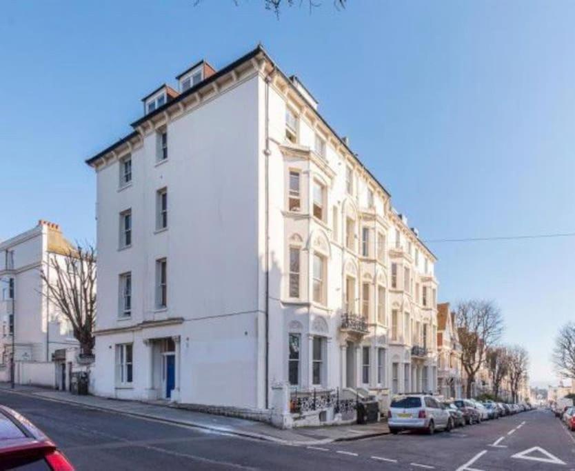 Beautiful Flat Perfect For A Seaside Break! Apartamento Brighton Exterior foto